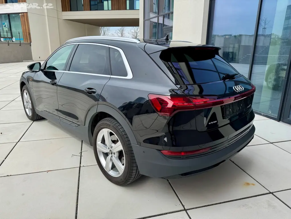 Audi E TRON 50 QUATTRO BUSSINES 1 Majitel - fotka 4