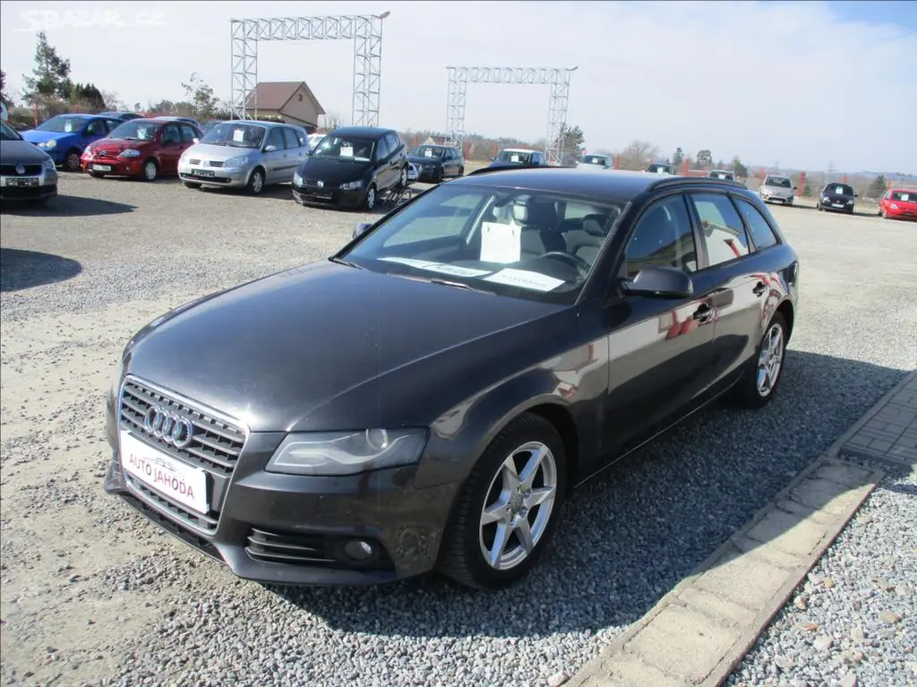 Audi A4 Avant, 2,0 TDi, aut. klimatizace, - fotka 3