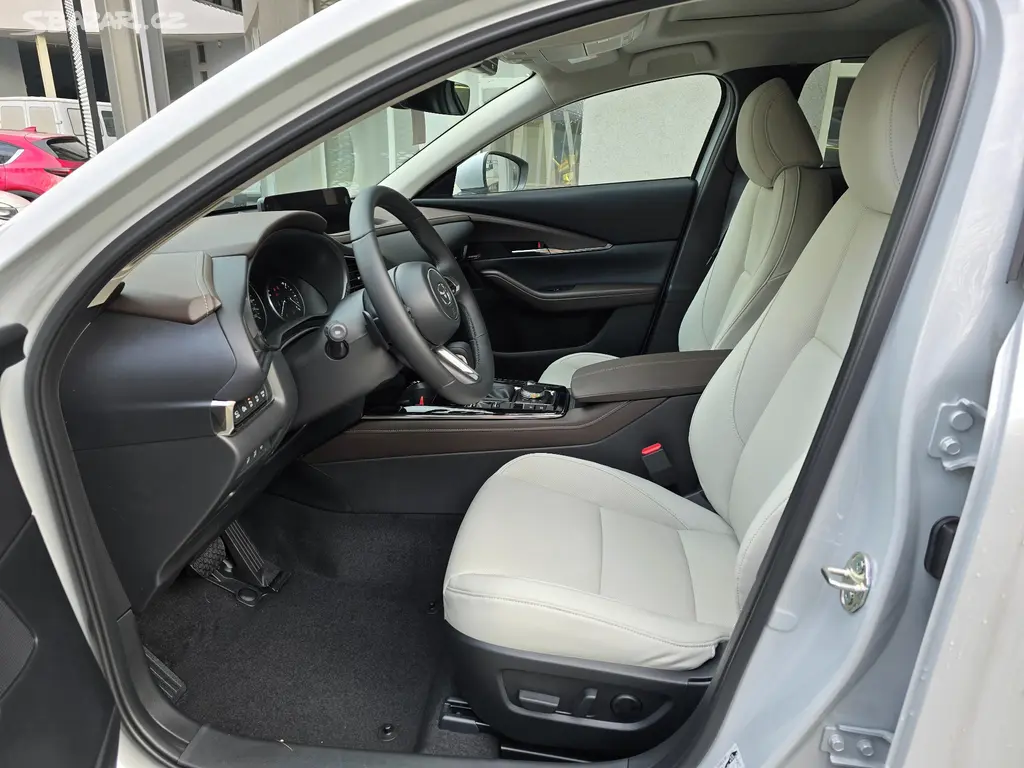 Mazda CX-30, X186 6AT AWD TAKUMI SUNR WLOP - fotka 4