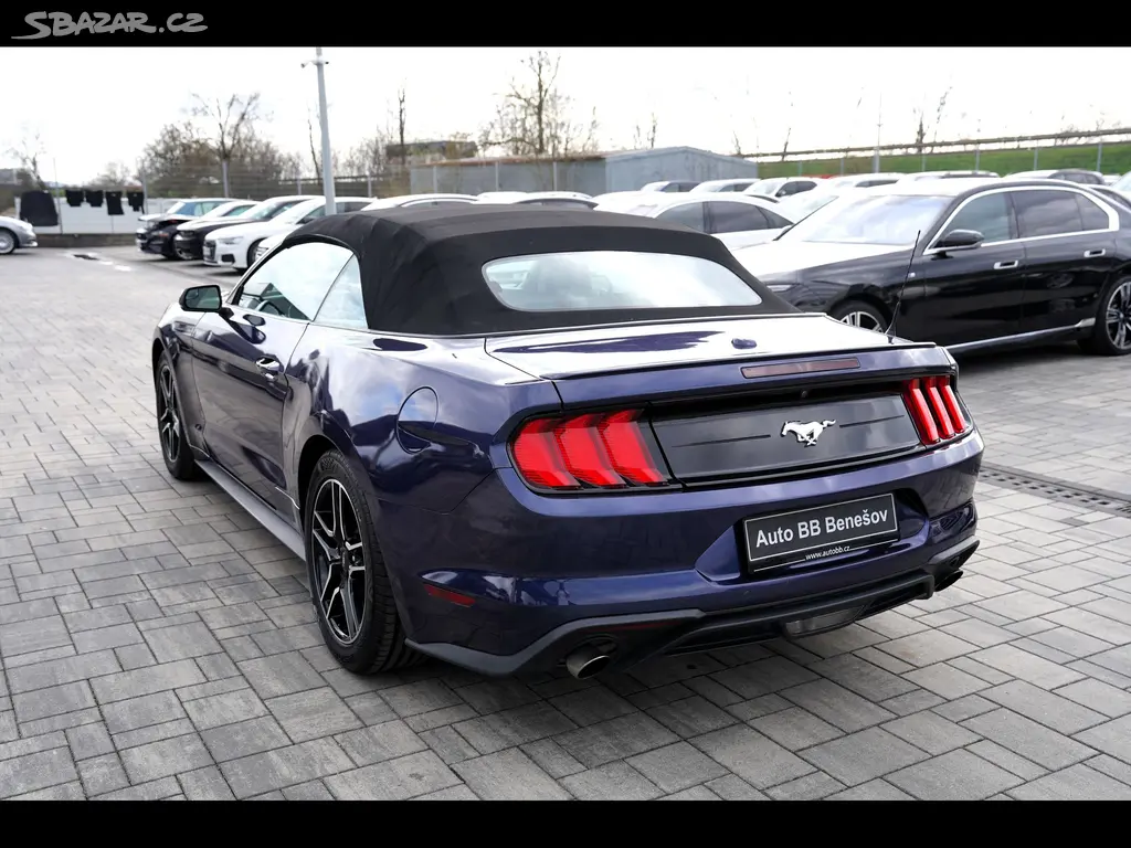 Ford Mustang, Convertible 2.3L EcoBoost - fotka 4