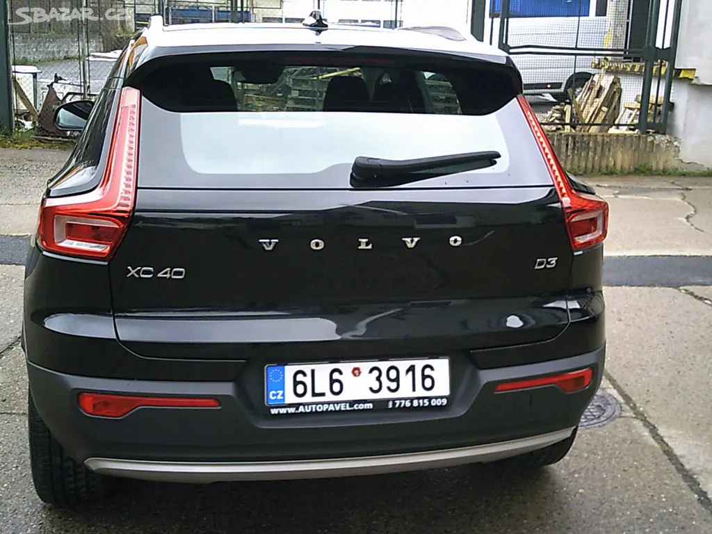 Volvo XC40, D3 ///MOMENTUM/// - fotka 3