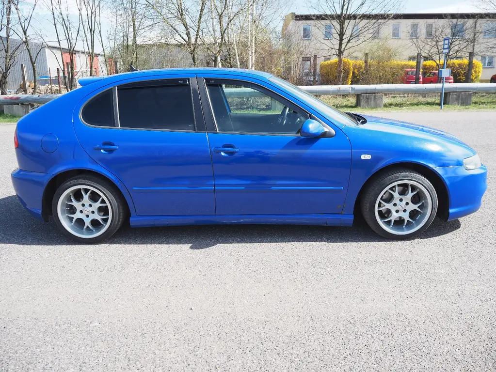 Seat Leon 1.9 TDI SPORT 110 KW, nové rozvody - fotka 4