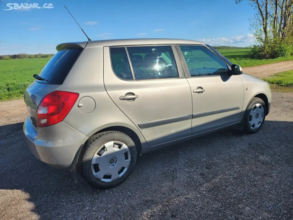 Škoda Fabia II 1.2 TSI 63 KW. - fotka 4