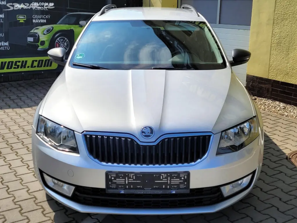 Škoda Octavia, 1,2 TSi EA211 - PO ROZVODECH - fotka 2