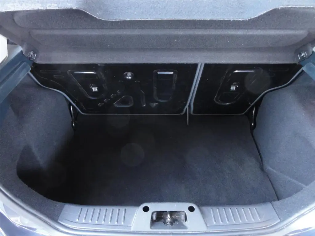 Ford Fiesta, 1,4 NOVÁ STK - fotka 5