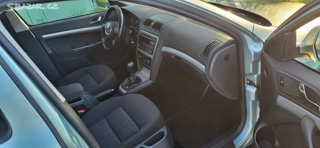Škoda Octavia combi II 2.0TDI 103KW rv2012-CZ-TOP - fotka 6