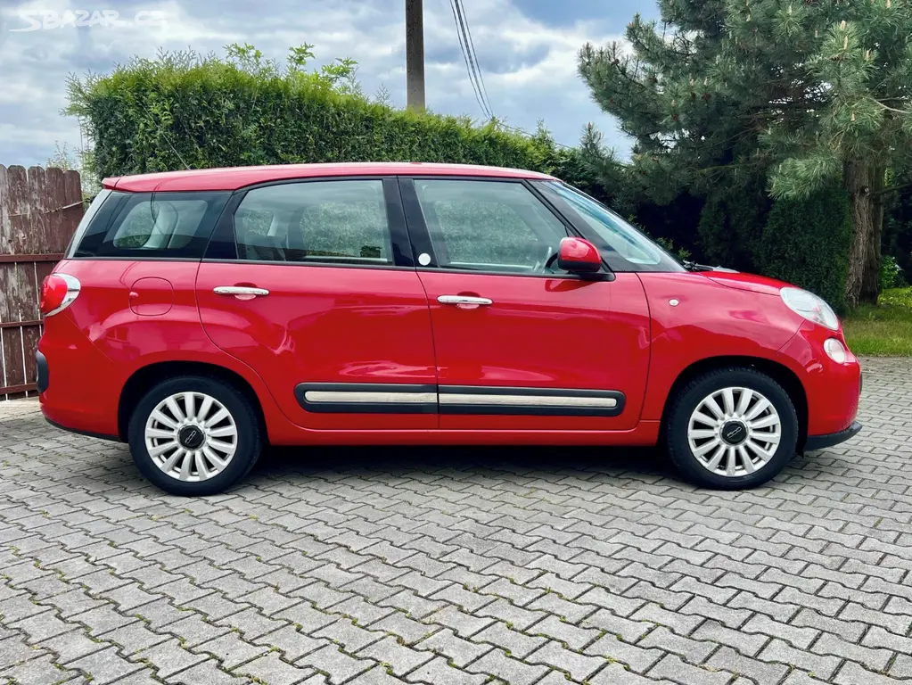 Fiat 500L 1.6JTD LIVING - klima -ALU / 2014 - fotka 6