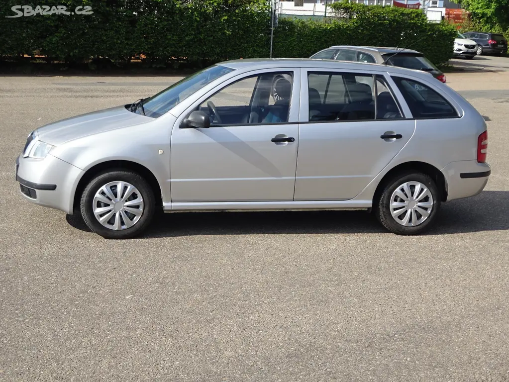 Škoda Fabia 1.9 SDI Combi r.v.2003 (STK:4/2027) - fotka 2