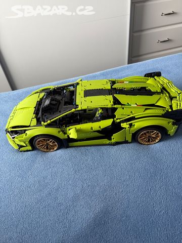 Lego Technic 42115 Lamborghini - Nymburk - Bazar - Sbazar.cz
