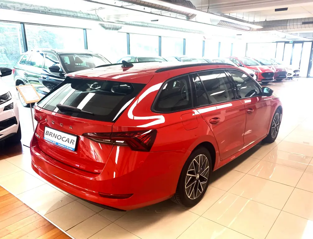 Škoda Octavia, 1.5 TSI, 110 kW, Ambition, ČR - fotka 6