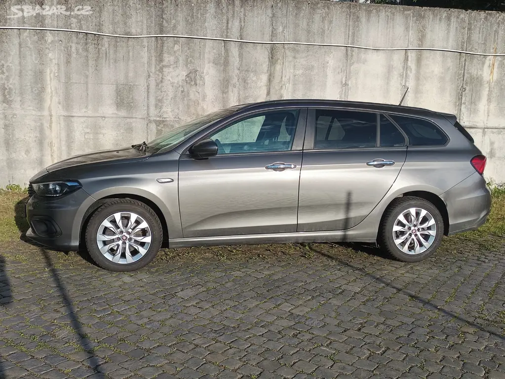 Fiat Tipo 1.6 JTD, 88 kW, r.v. 2017, navi, klima - fotka 2
