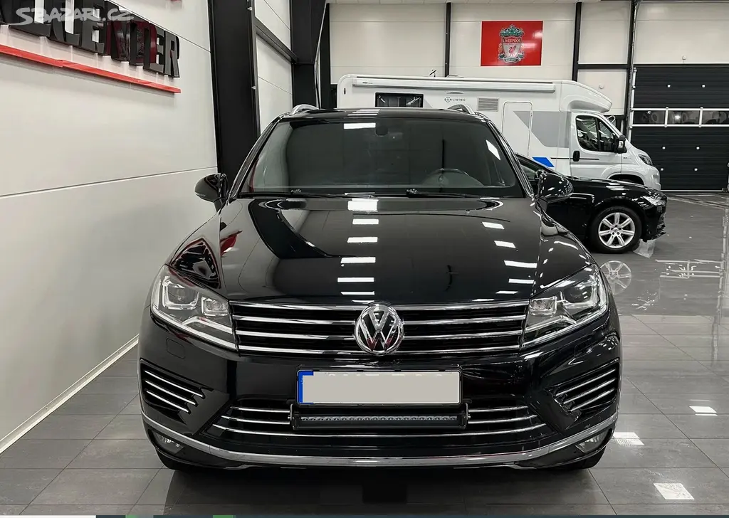 Volkswagen Touareg 3.0 TDI Automat 4X4 r.v. 2017 - fotka 4