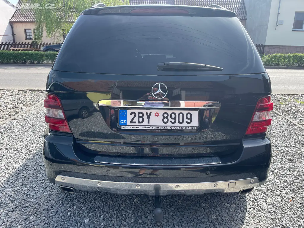 MERCEDES BENZ ML 420 CDI 4-MATIC PEKNY STAV. - fotka 4