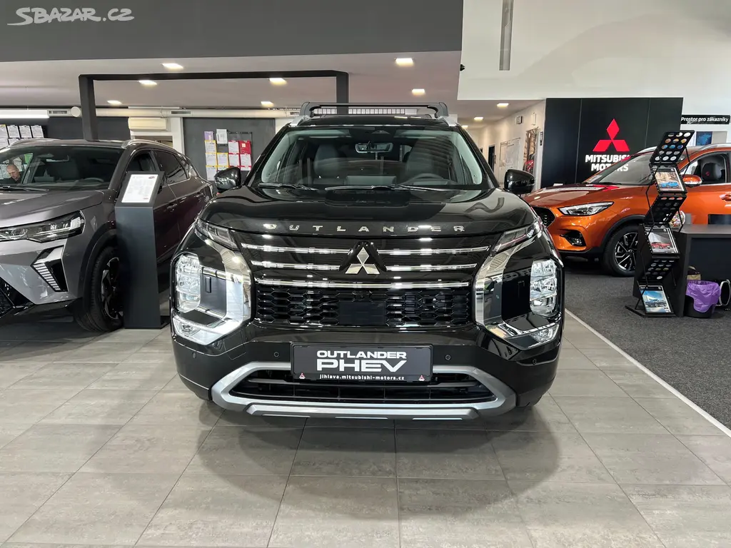 Mitsubishi Outlander, 2.4 PHEV INTENSE 4x4 BONUS - fotka 2