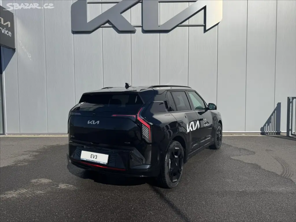 Kia EV3, 81,4 kWh GT-LINE - fotka 5
