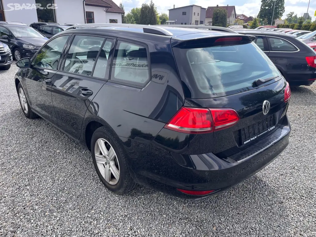 Volkswagen Golf, 1.6TDI Serviska,TOP STAV - fotka 4