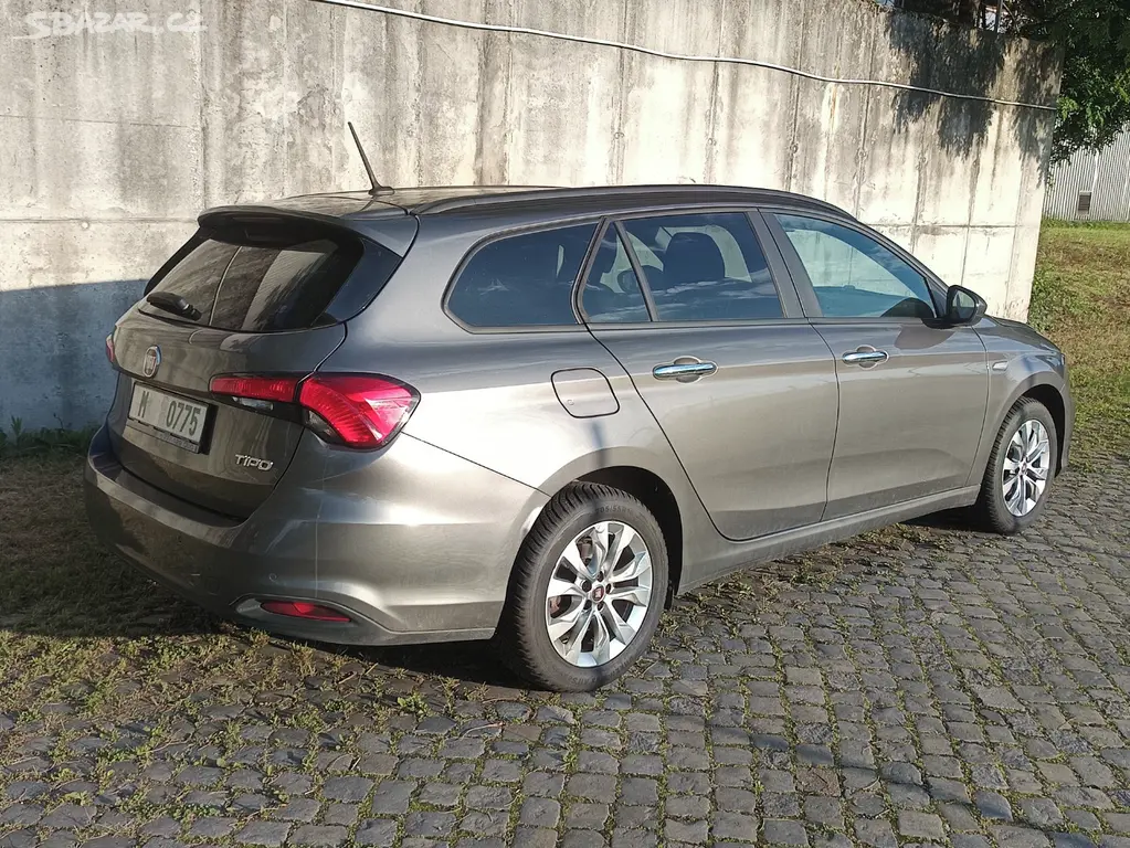 Fiat Tipo 1.6 JTD, 88 kW, r.v. 2017, navi, klima - fotka 5