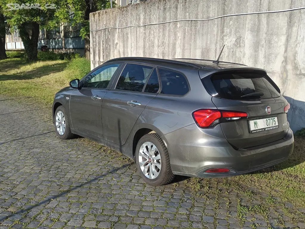 Fiat Tipo 1.6 JTD, 88 kW, r.v. 2017, navi, klima - fotka 6