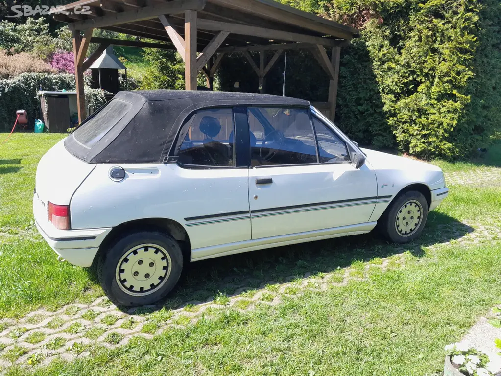 Peugeot 205 Cabrio CJ benzin plně pojízdný - fotka 5