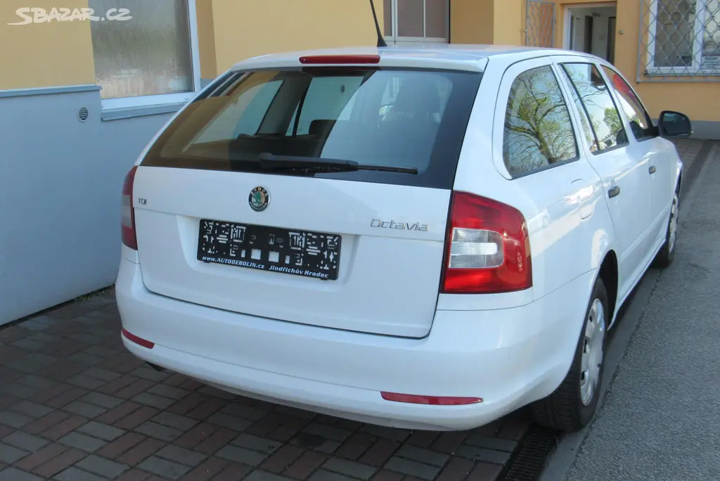 Škoda Octavia, 1.6 TDi KLIMA - fotka 2