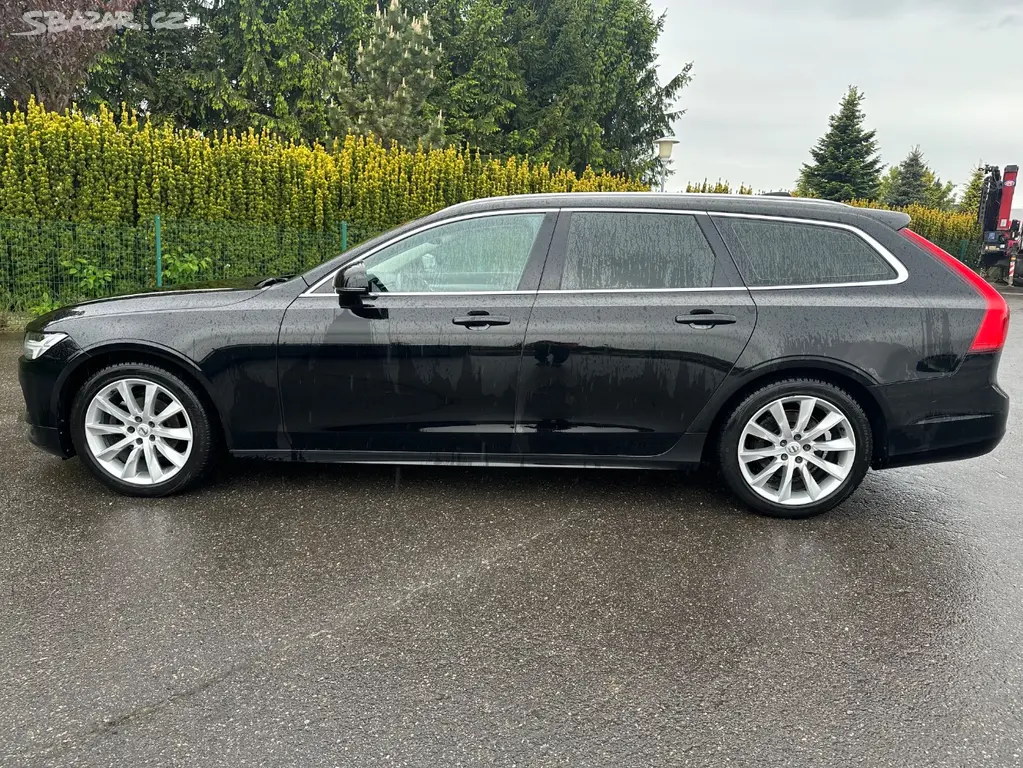 Volvo V90 2.0 D3 110kW - fotka 4