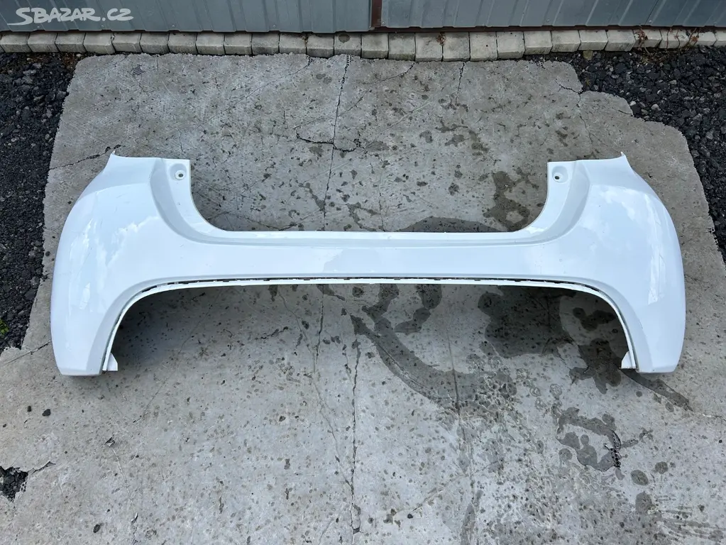 Toyota Yaris nárazník 52159-0D060 - Slaný - Bazar - Sbazar.cz