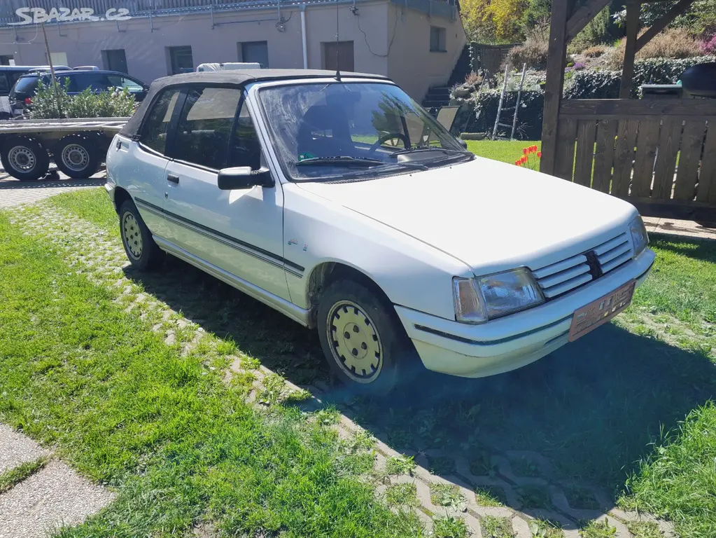 Peugeot 205 Cabrio CJ benzin plně pojízdný - fotka 3