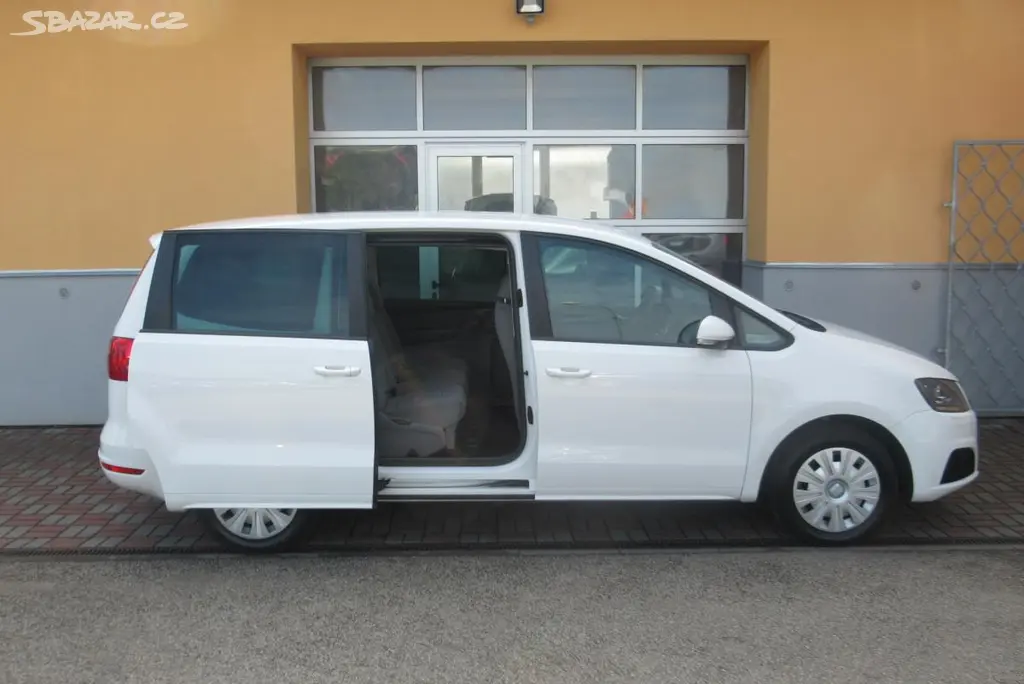 Seat Alhambra, 2.0 TDI AUT. KLIMA TAŽNÉ - fotka 4