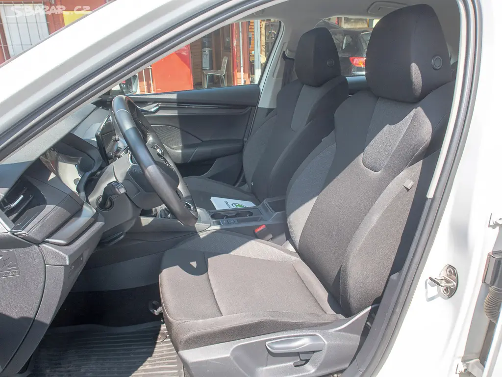 Škoda Octavia 2.0TDI 85KW NOVÉ V ČR - fotka 5
