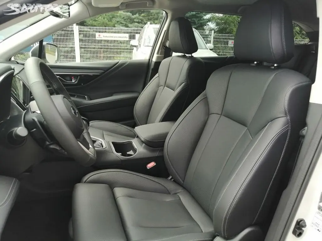 Subaru Outback, 2,5i Touring s Harman/Kardon - fotka 5