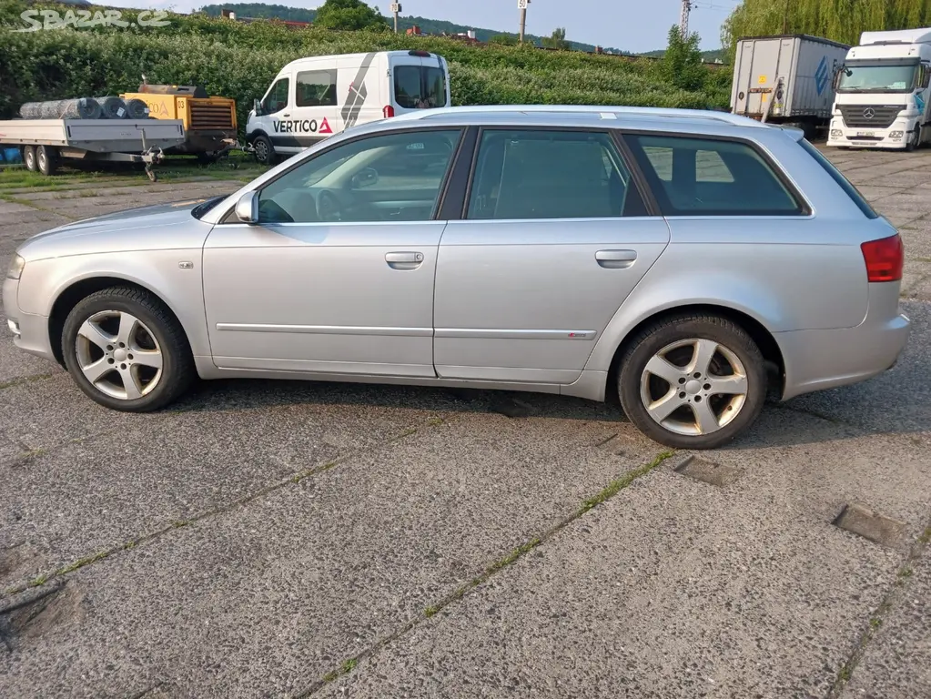 Audi A4 8E avant S-line 2,0 tdi 16V 103kw 2006 - fotka 5