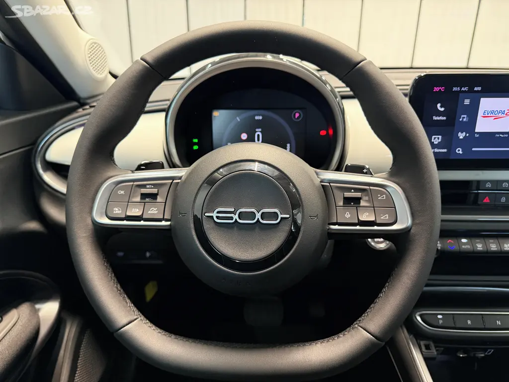 Fiat 600, 1.2 Turbo Hybrid 110k MHEV eDC - fotka 5
