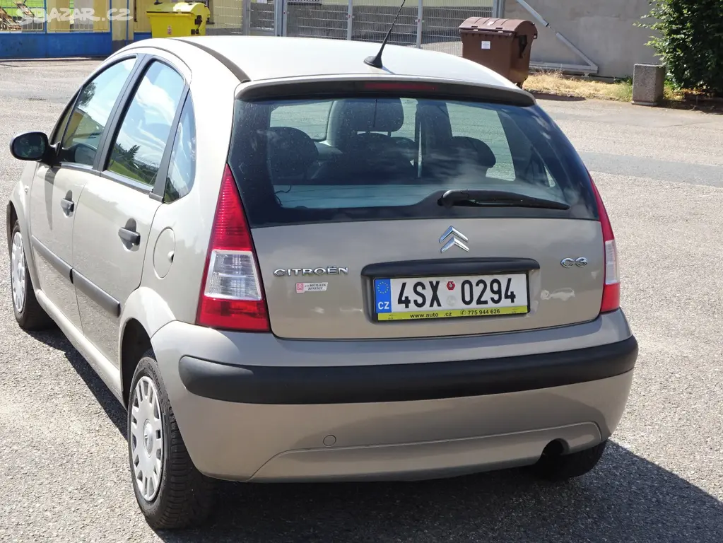 Citroen C3 1.4i r.v.2007 (54 kw) Koupeno v ČR - fotka 4