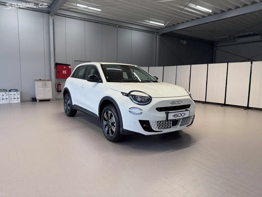 Fiat 600, 1.2 Turbo Hybrid 110k MHEV eDC