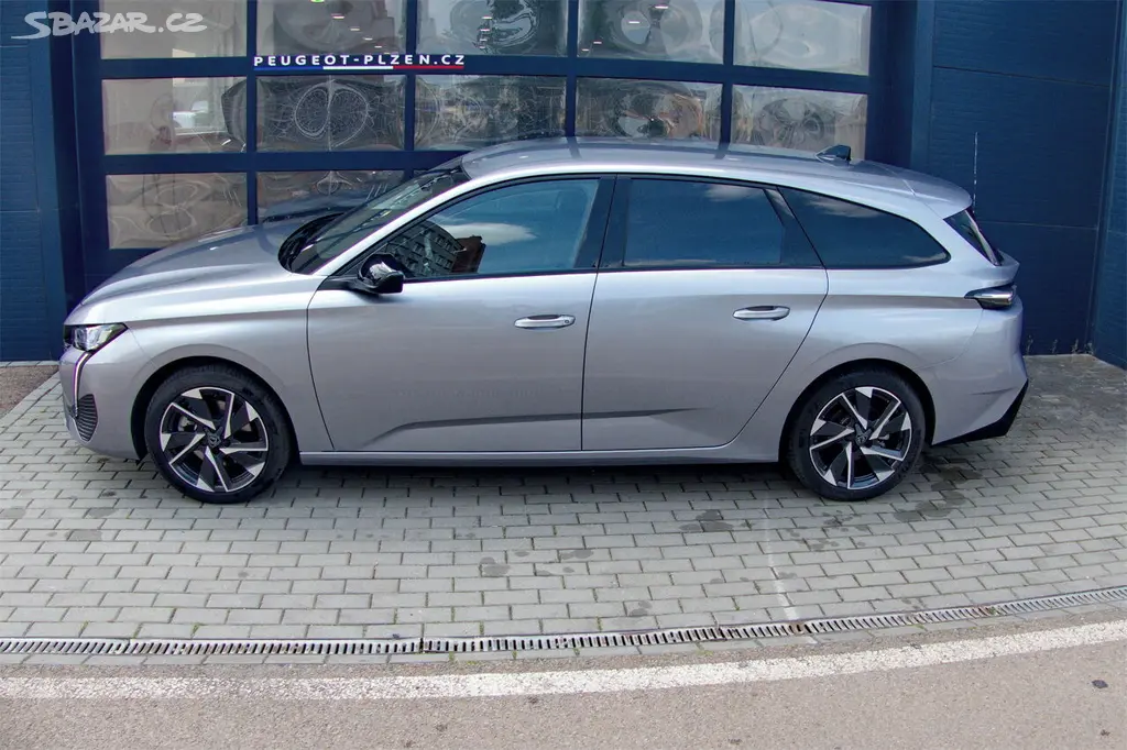 Peugeot 308, SW ALLURE 1.2 PureTech 130 EAT - fotka 6