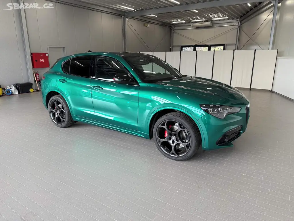 Alfa Romeo Stelvio, 2.0 Turbo 280k Q4 TRIBUTO ITAL - fotka 4