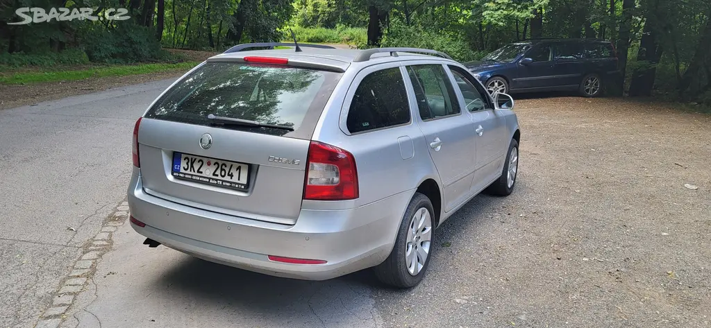 Škoda Octavia combi 1.9 TDI 77 KW 4x4 2010 CZ-TOP - fotka 4