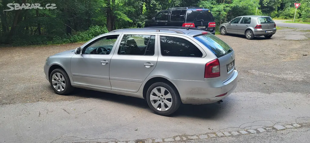 Škoda Octavia combi 1.9 TDI 77 KW 4x4 2010 CZ-TOP - fotka 2