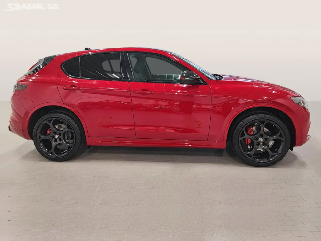 Alfa Romeo Stelvio, 2.0 Turbo 280k Q4 TRIBUTO ITAL - fotka 6