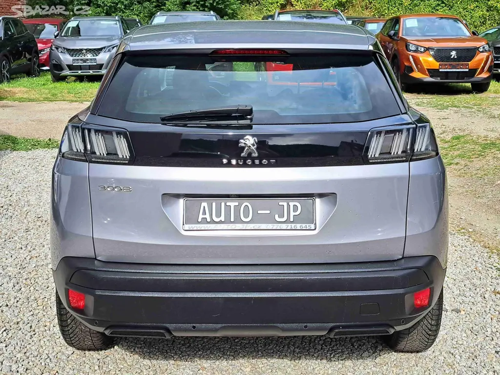 Peugeot 3008, 1,2 PT EAT8 LED 17ALU PDC NAVI - fotka 4