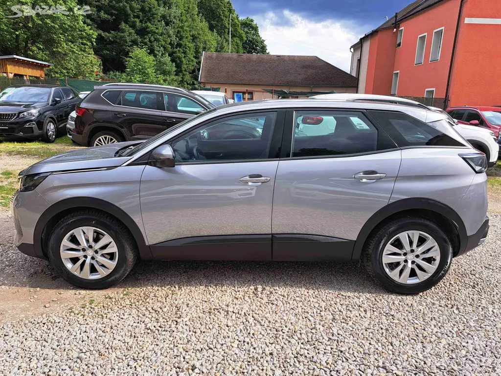Peugeot 3008, 1,2 PT EAT8 LED 17ALU PDC NAVI - fotka 6