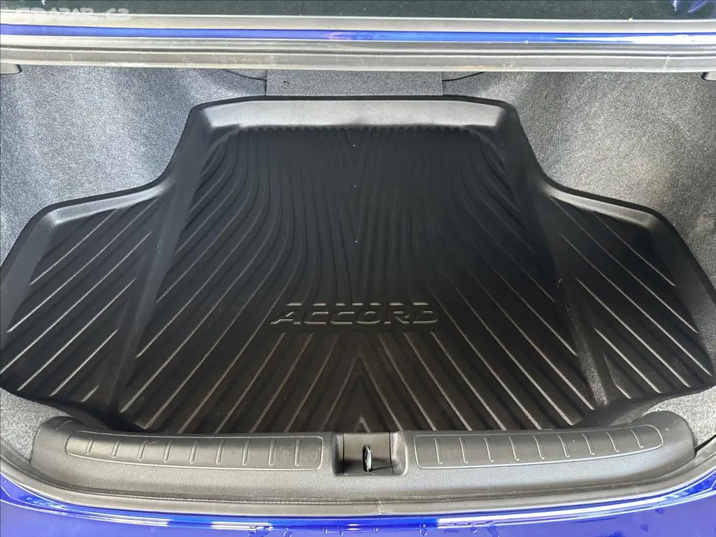 Honda Accord, 1,5 TURBO SPORT AUTOMAT - fotka 5