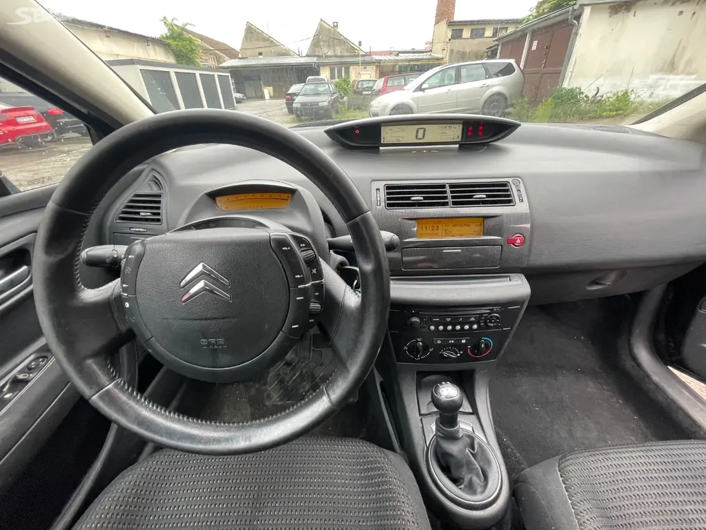 Citroen C4 1.6 16V - fotka 6