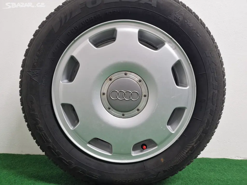 Audi A8  4D Alu kola 16 Originál