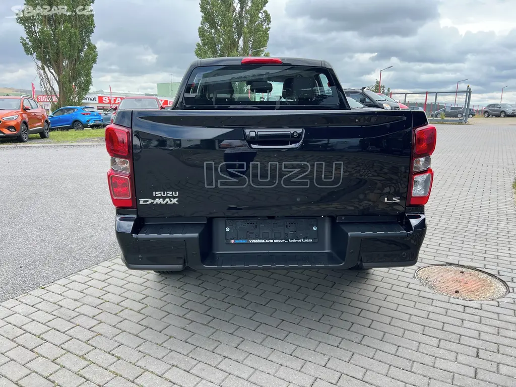 Isuzu D-Max, Double Cab 4x4 LS A/T - SLEVA - fotka 6