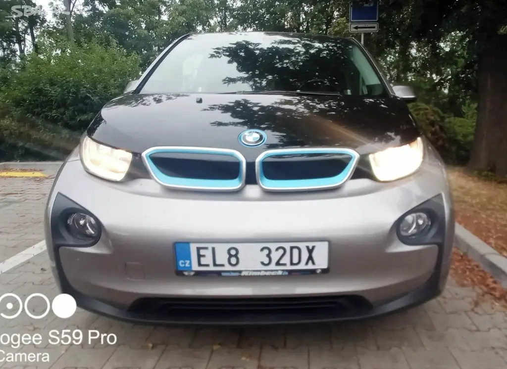 BMW - I3 REX 60ah/SoH 82%- EL/SP - 100KM / 115Kč!!