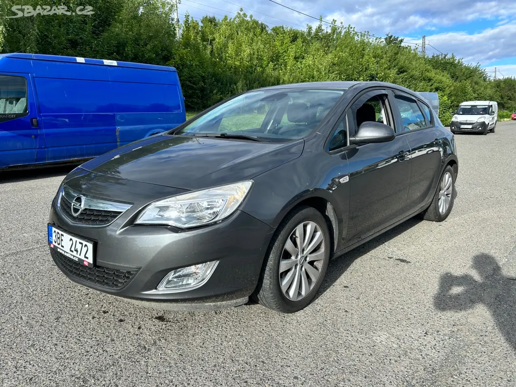 Opel Astra, 1,6 16V - fotka 3