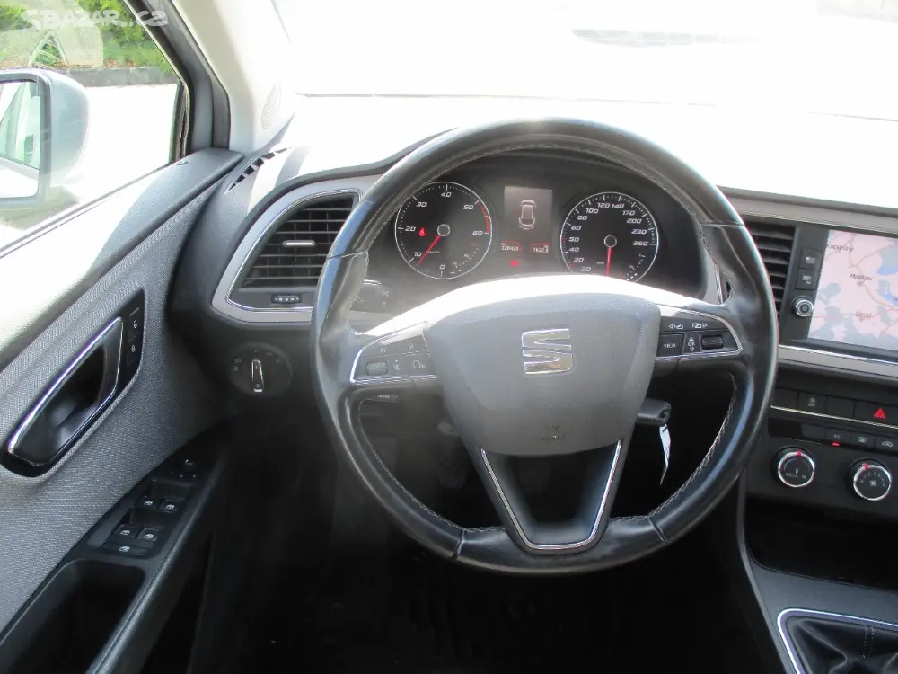 SEAT LEON 1,6TDI 85kw GPS LED RADAR GPS DPH 2019 - fotka 3