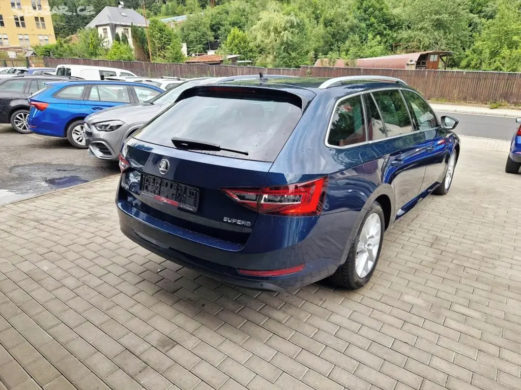 Škoda Superb, 2.0 TDI (110 kW) STYLE, DSG - fotka 4