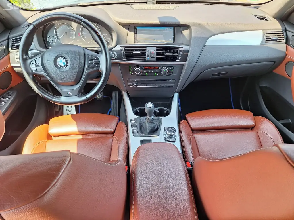 BMW X3, 2,0d M Paket MANUÁL - fotka 2